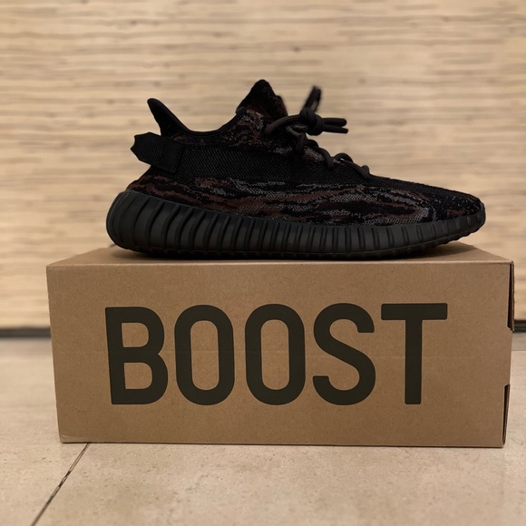 Yeezy Adidas Boost 350 V2 MX Rock - Picture 1 of 5